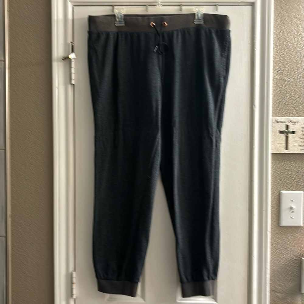 Victoria Secret Soprt Joggers XL